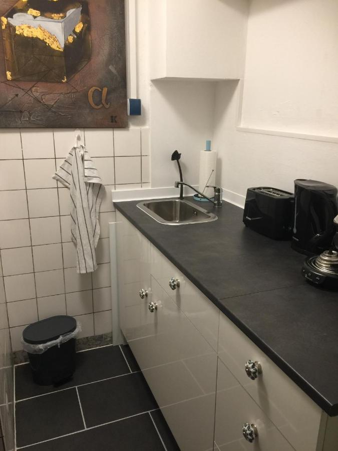 - 20 Km Dus Airport/messe Apartment *